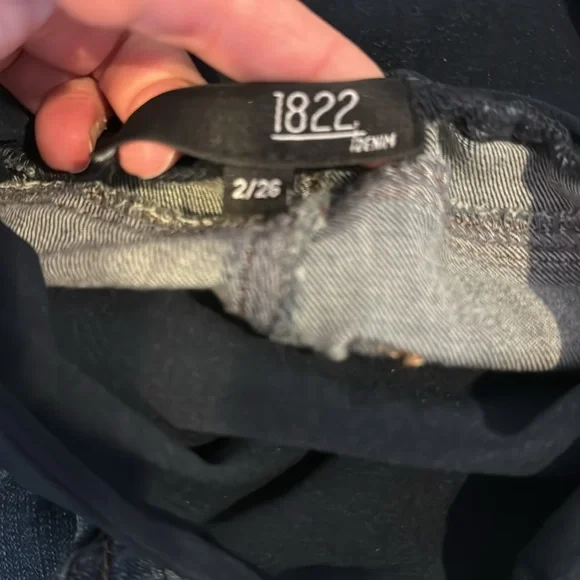 1822 Maternity Skinny Jeans - Picture 5 of 5